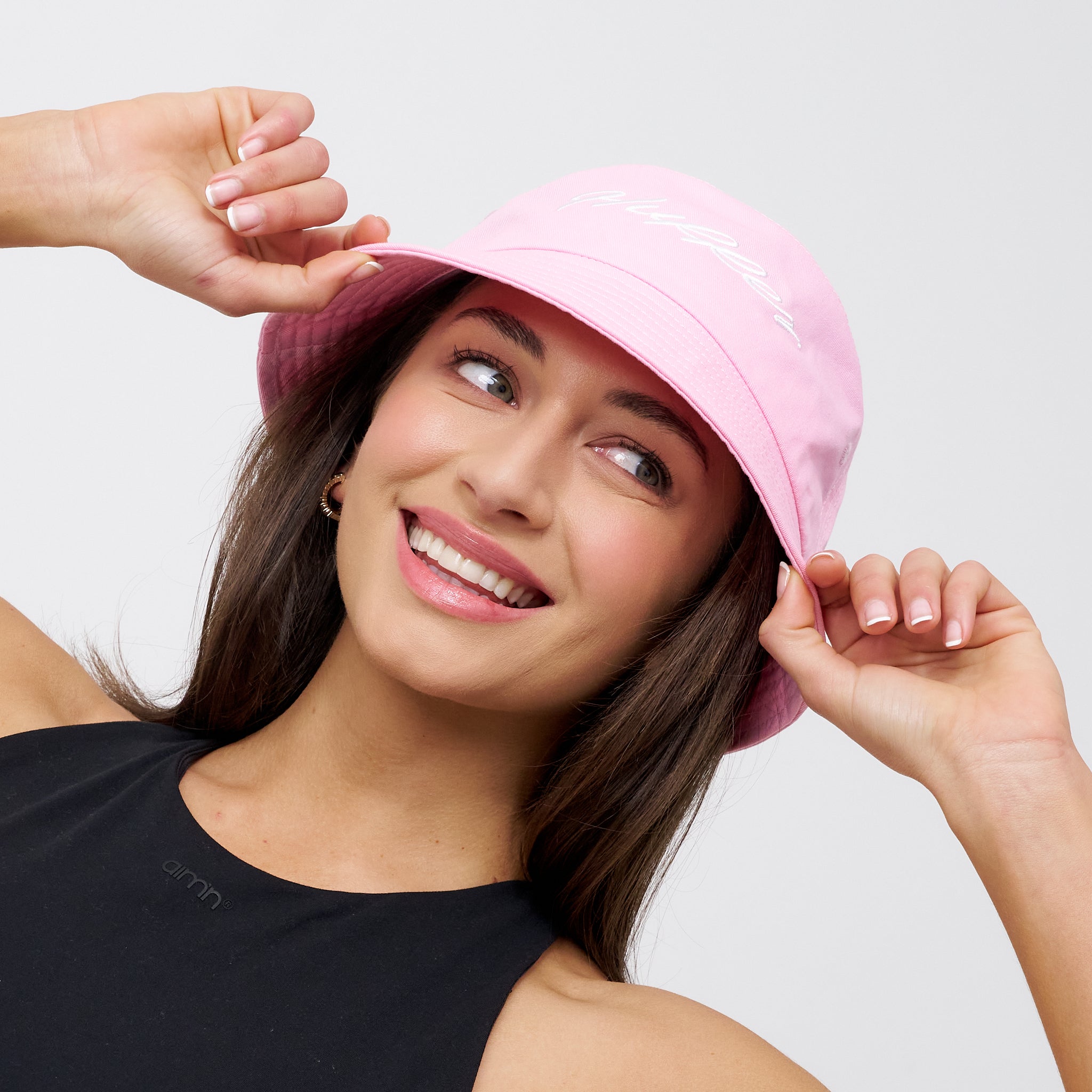 Huffer Classic Drill Women's Bucket Hat in Pink CLOTHING