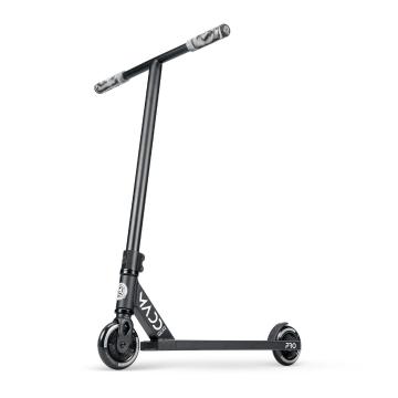 MADD Renegade Pro Scooter - Black/White